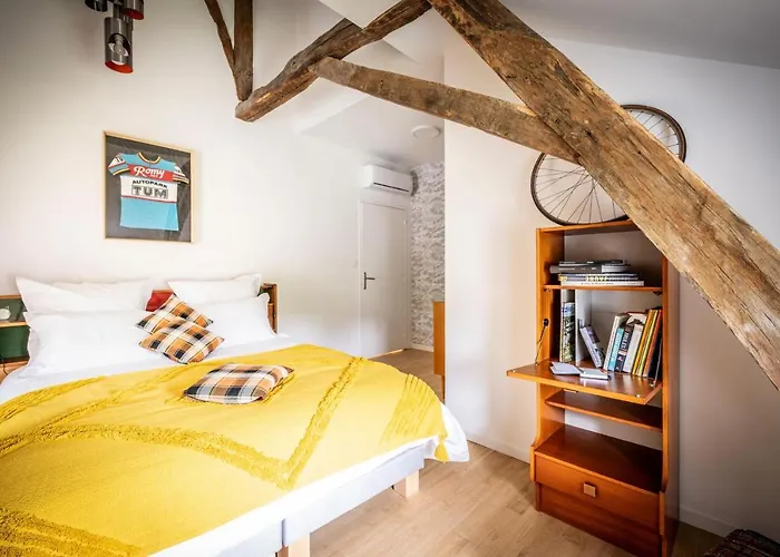 La Bicicleta Ravito Oda ve Kahvaltı Souillac